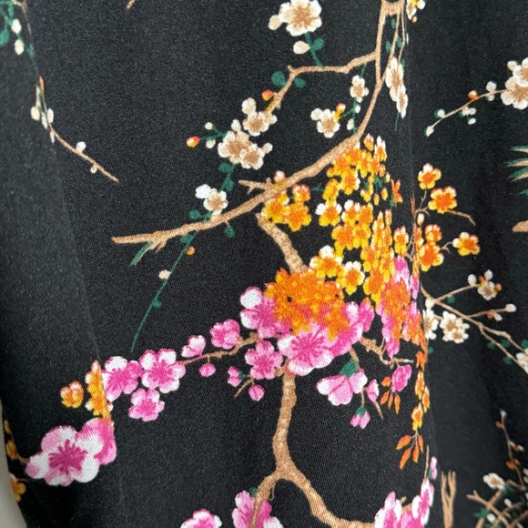 Natori Cherry blossoms print soft kimono tunic top Asian inspired black pink M - Picture 5 of 8